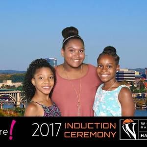 Meet your Posher, Chrishyra